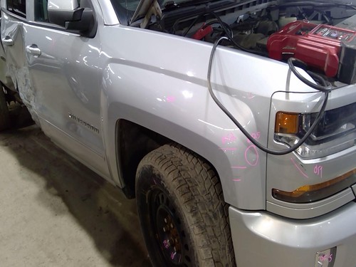 Used Front Right Fender fits: 2018 Chevrolet Silverado 1500 pickup Front Right G