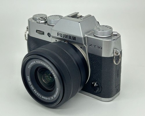 Fujifilm X-T30 26.1MP Mirrorless Camera - Silver (with 15-45mm Lens) - Picture 3 of 8