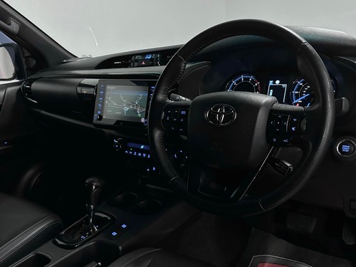 2021 (71) Toyota Hilux Invincible X Pickup Double Cab 2.8 D-4D Auto ( 204 bhp ) - Picture 10 of 20