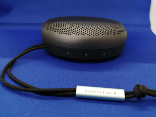 Bang & Olufsen Beosound A1 2nd Gen Bluetooth Speaker Good Condition Used - Picture 4 of 8