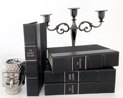 The Outsiders (Leather-bound) S E Hinton Hardcover Book - Picture 4 of 5