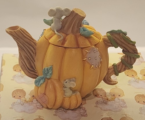 Precious Moments Mini Teapot October - Picture 4 of 11