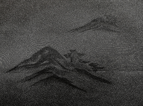 Vintage Black Tomesode Kimono Silk Tone on Tone Mountains 94 inches Total Length - Bild 2 von 3