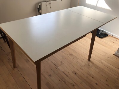 Find Spisebord Hvid Bordplade i Til boligen Køb brugt på DBA ansager spisebord står ustabil