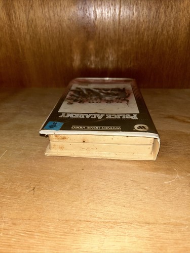 Vintage VHS 1984 Police Academy ~ Original 1st Release in Clamshell Blockbuster - Picture 4 of 12