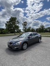 Nissan: Altima