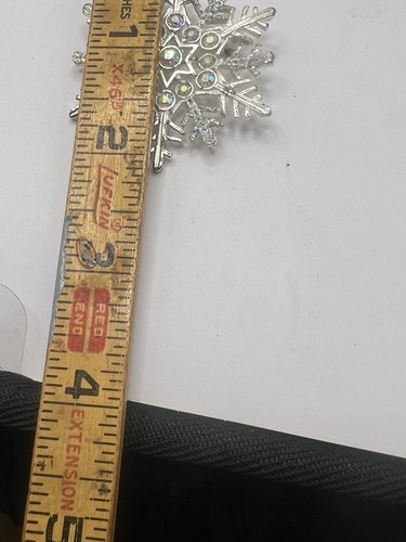 Vintage Holiday Christmas Avon Winter Snowflake Brooch Pin AB Rhinestones 2” - Picture 6 of 6