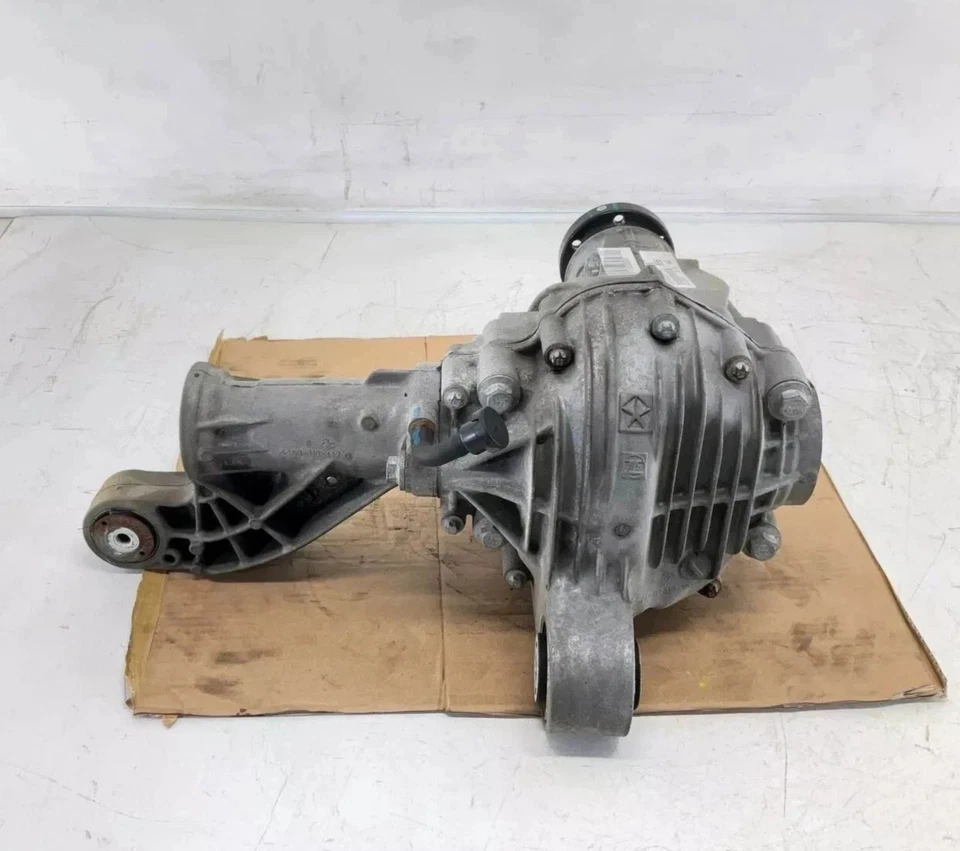 2011-2020 Jeep Grand Cherokee Front Axle Differential Carrier Asembly 3.45 Ratio Foto 2 de 4