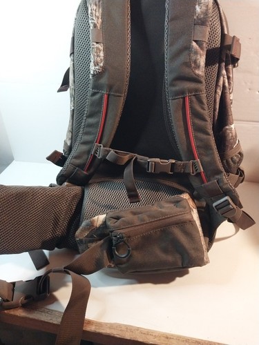 Mochila Realtree Camo HT7 177 USADA EN EXCELENTE ESTADO - Imagen 10 de 12