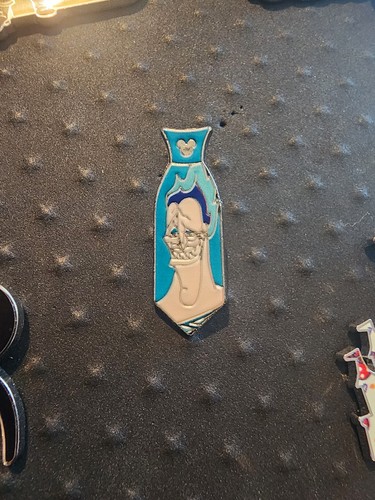 2015 Disney Neckties Villain Hades Hercules Hidden Mickey Trading Pin WDW - Afbeelding 1 van 2