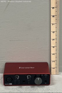 Focusrite Scarlett Solo 3rd Gen USB Audio Interface 2 In/2 Out Red Powers On