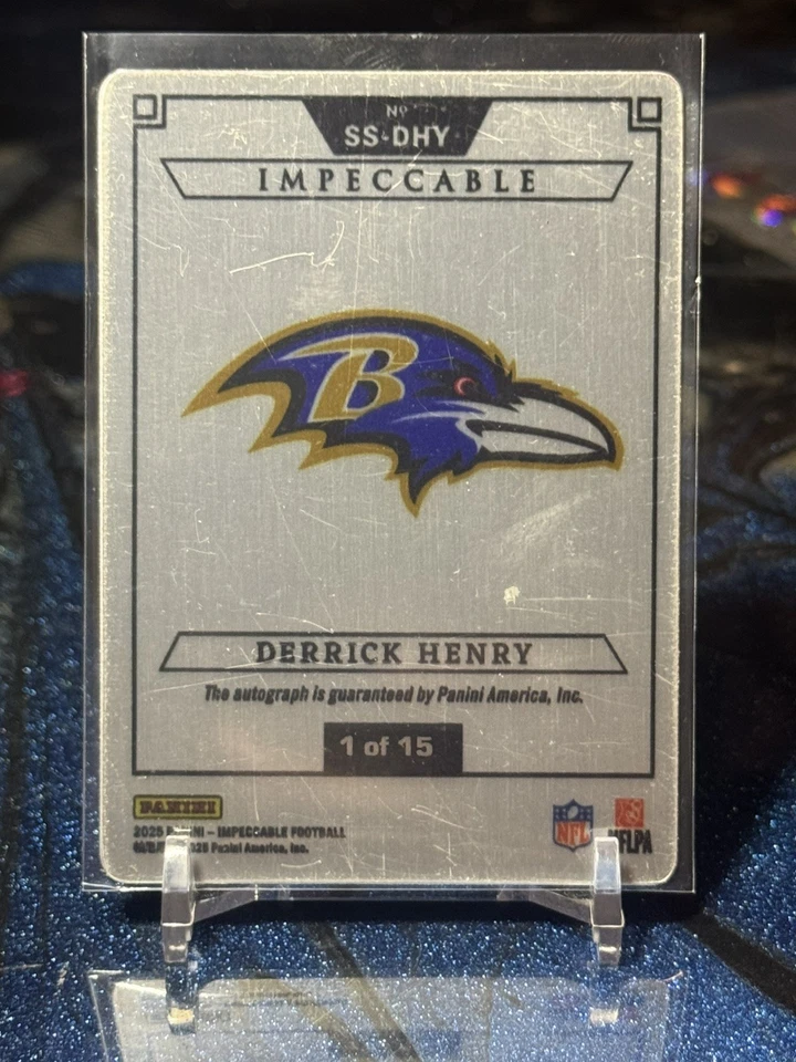 Tarjeta metálica autografiada Derrick Henry 2025 Panini impecable/15 primera en impresión Foto 2 de 2