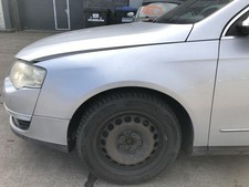 VW Passat 3C B6 Variant Kotflügel vorn links Fahrerseite LA7W Reflexsilber OE