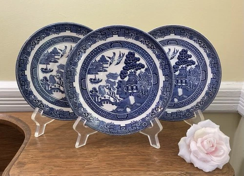 Made in England 3 Saucers (no Cups) Johnson Bros Blue Willow PRISTINE 5 & 5/8”D