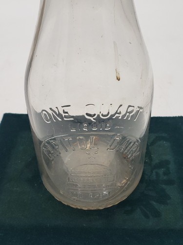 Capitol Dairy Embossed Quart Milk Bottle, Capitol Dome Embossing, Antique Bottle - Picture 7 of 20
