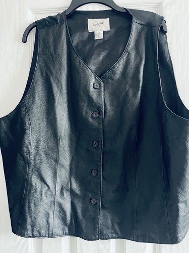 Jacqueline Ferrari Black Soft Leather Button Up Vest Women's Size 2X - Picture 2 of 8