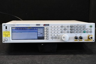 HP Agilent Keysight N5182A MXG Vector Signal Generator (100kHz 6GHz) NEW CAL