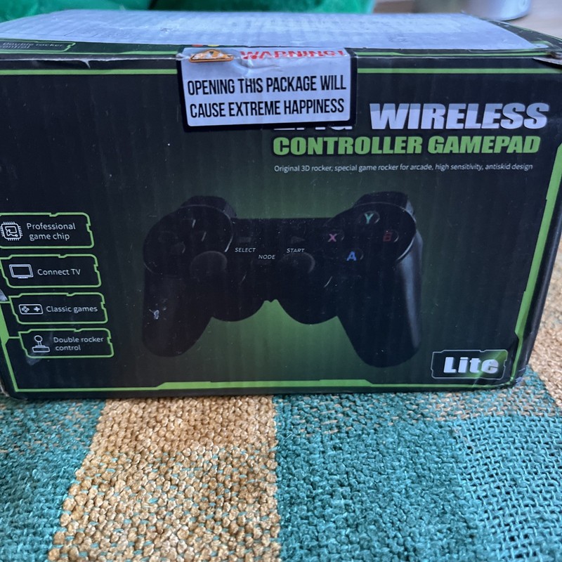 2.4G Wireless Gaming Controller Gamepad Double Rocker Control BNIP