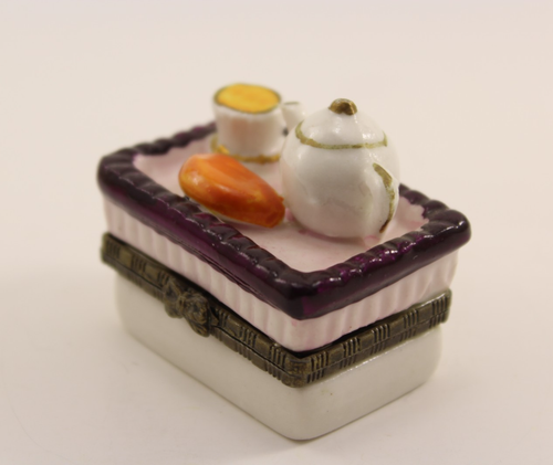 Vintage Porcelain Hinged Trinket Box Tea Time Design Pill Box Tea Pot - Picture 4 of 15