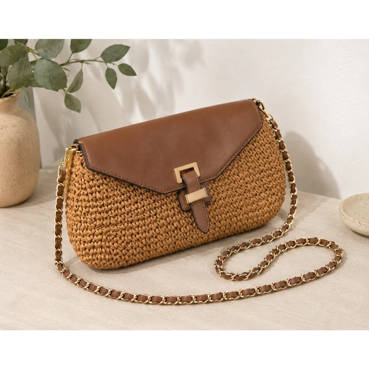 Michael Kors Beige Straw Exterior Bags & Handbags for Women  display picture 1