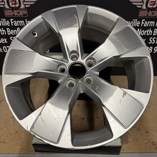 1 X Genuine VOLVO XC40 SILVER 18" ALLOY WHEEL RIM 7.5J 31471553 K7b40cc Et50.5