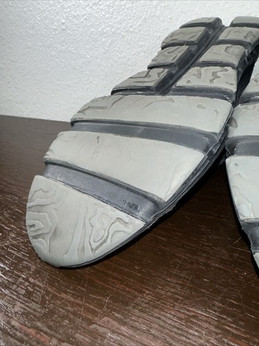 ON Cloudaway Zapatilla Mujer Talla 11 Swiss Engineering Zapatos para Correr 49.99129 Usados en Excelente Condición - Imagen 9 de 10