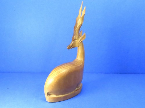 Estatuilla de gacela/antílope sentada de madera tallada a mano de colección de 8" de alto - Imagen 6 de 23