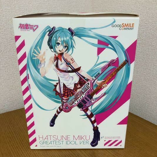 Good Smile Hatsune Miku Greatest Idol Ver. 1/8 Scale Figure
