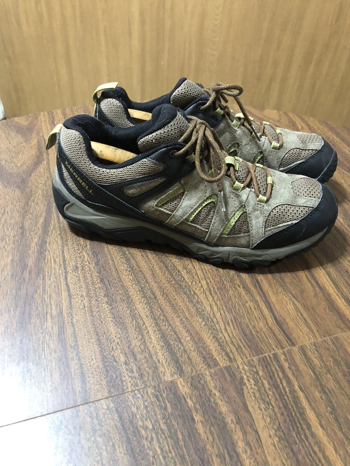 merrell hiking outmost ventilator shoes
