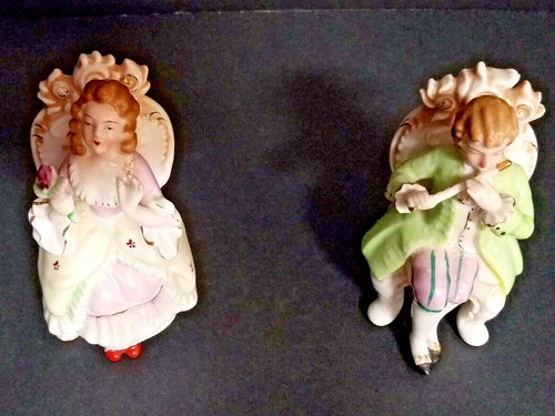 VINTAGE VICTORIAN MAN AND WOMAN IN HIGH BACK CHAIRS - Fine Porcelain Figurines - Picture 6 of 7