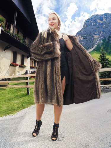 Kanadischer Waschbär Pelzmantel Mäntel mit abnehmbarer Kapuze M/L schneller Versand - Bild 16 von 24