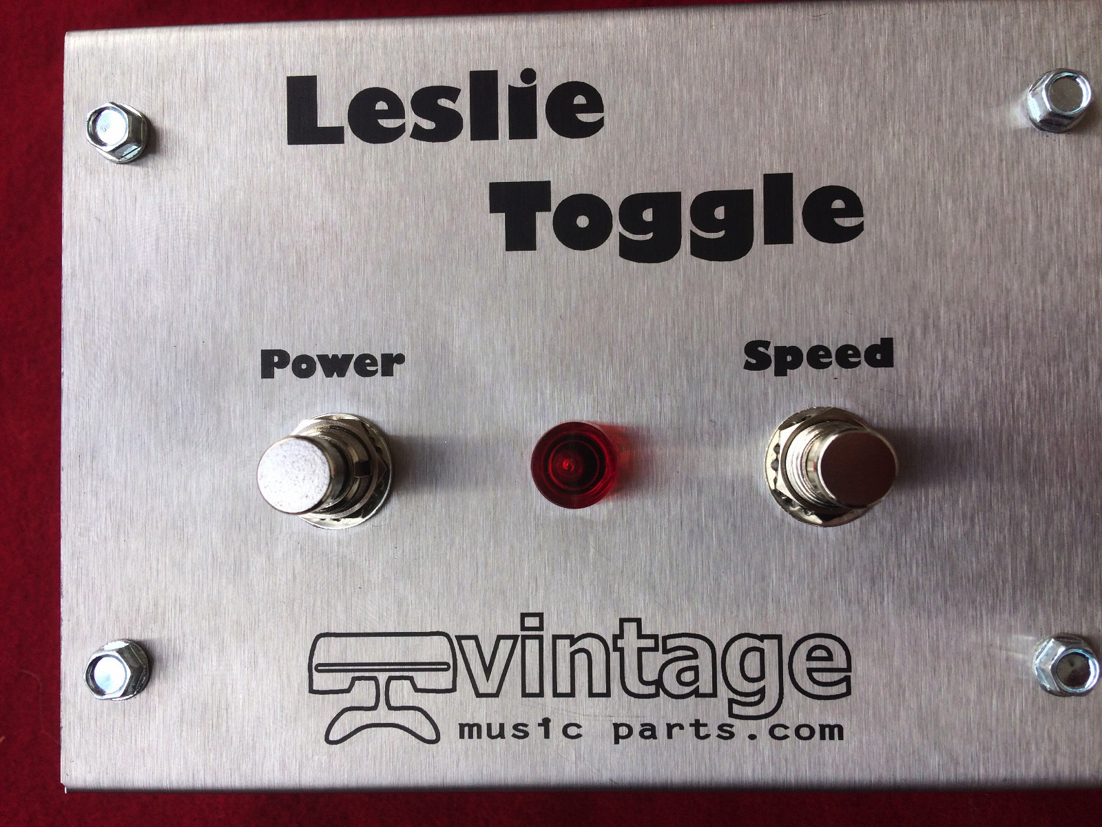 Leslie Speaker Toggle - Guitar amplifier to Leslie speaker adapter Leslie Speaker Toggle - Guitar amplifier to Leslie speaker adapter