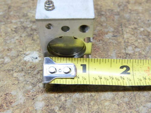 SMC MHK L 2-20D Pneumatischer Parallelgreifer 20 mm Bohrung x 19 mm Hub - Bild 5 von 14