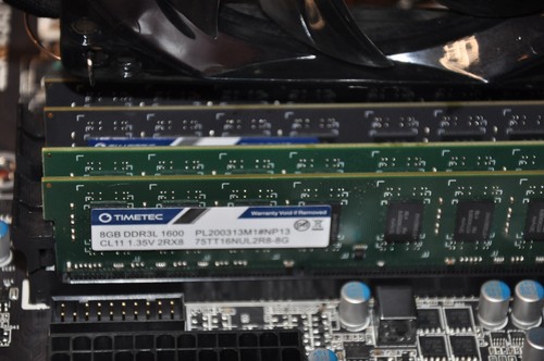 Gigabyte GA-Z68X-UD3H-B3 ATX Mainboard mit i7 2600K und 32GB Ram + Alpenföhn - Bild 5 von 10