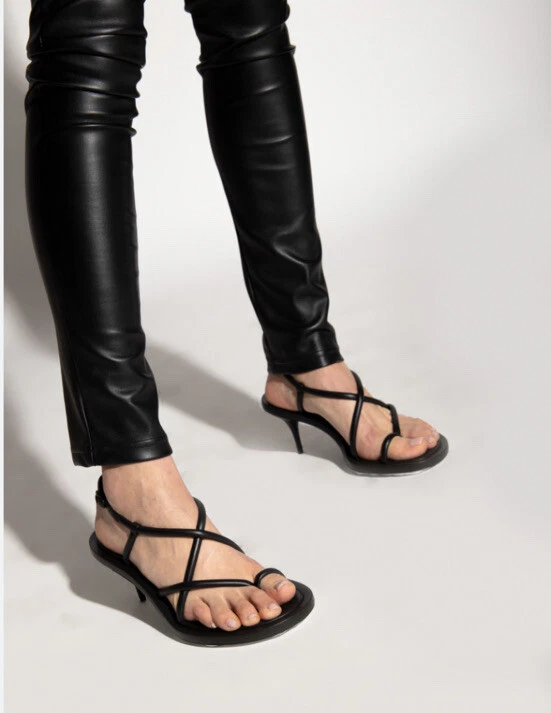 Sandali punta aperta Alexander McQueen dettaglio cinturino taglia 37 5 $890 Italia