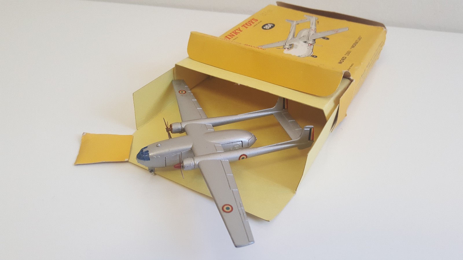 Dinky Toys - 804 - Avion Nord 2501 Dinky Toys - 804 - Avion Nord 2501
