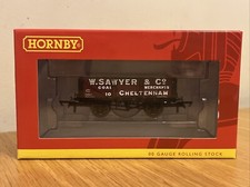 Hornby R6867 W. Sawyer 5 Plank Wagon Cheltenham '10'