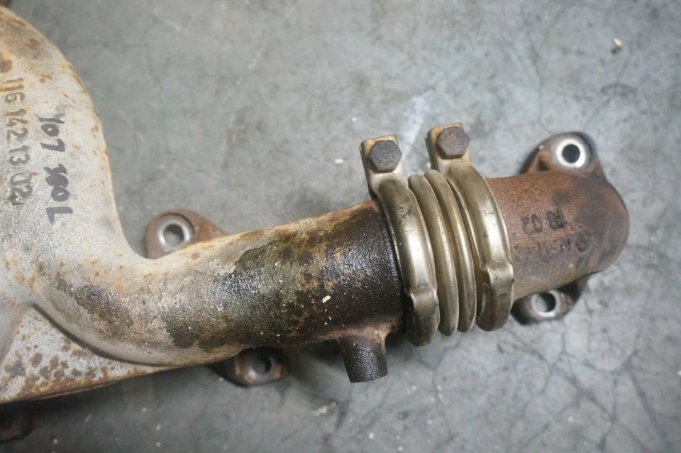 Cabezal colector escape lado conductor izquierdo mercedes w107 r107 81-85 380sl 380slc Foto 3 de 4