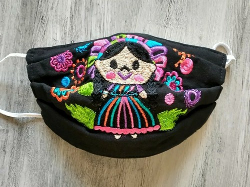 Máscara facial negra otomí hecha a mano para muñeca María Lele bordada mexicana - Imagen 3 de 6