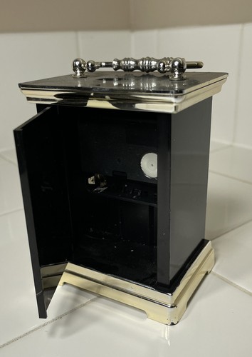 Howard Miller Mini Quartz Carriage Mantle Clock-model #613-128-Germany - Picture 7 of 12