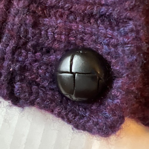 Sahaja Luxus Gr. S Strickjacke Pullover 100 % Kaschmir weich lila Rüschen dick gebraucht, in einwandfreiem Zustand - Bild 2 von 10