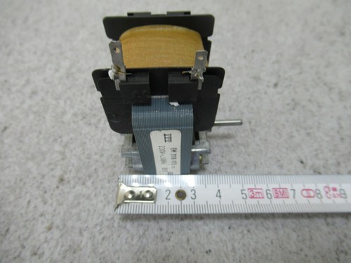 AC Motor EM 2118-103cc ITT Elektromotor 1,5 Watt 220 Volt 50Hz 2300 Rpm unused - Bild 5 von 6