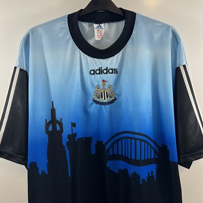 Newcastle United Skyline Leisure Football Shirt 1997/98