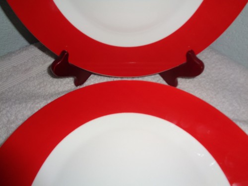 5 PFALTZGRAFF Kenna Red Dinner Plates Rutherford Circle Like - Picture 3 of 3