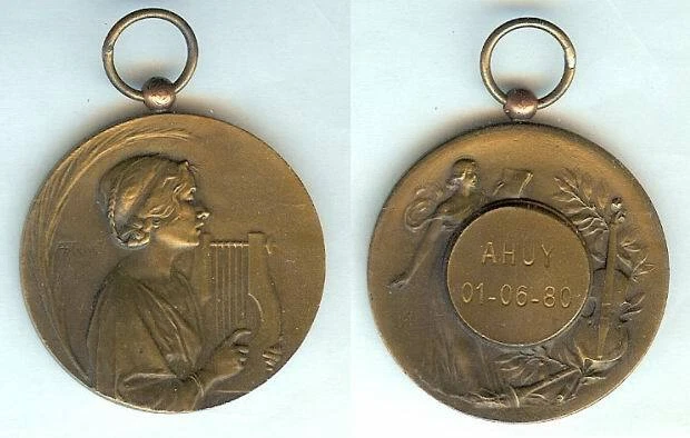 Médaille de table - AHUY (Côte d'Or) 01/06/80 médaille musique RIVET graveur - Photo 1/1
