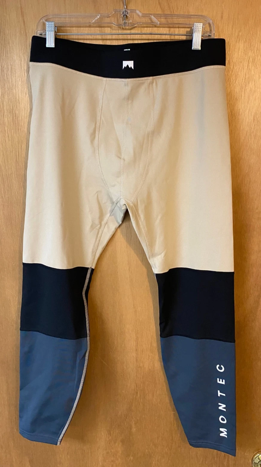 MONTEC Alpha Base Layer Leggings Pants Men's Ski Snowboard Outdoor - Size M