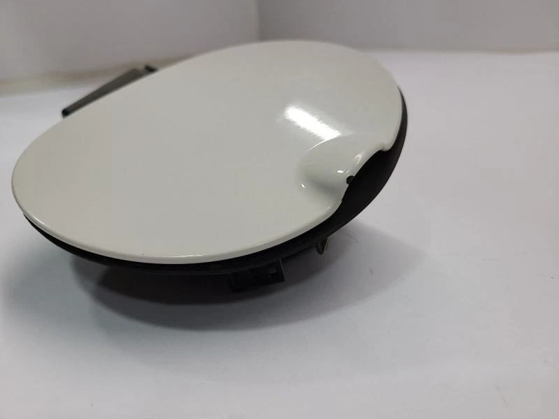 Porta de enchimento de combustível Ford Edge 2011-2015 branca - Imagem 3 de 4