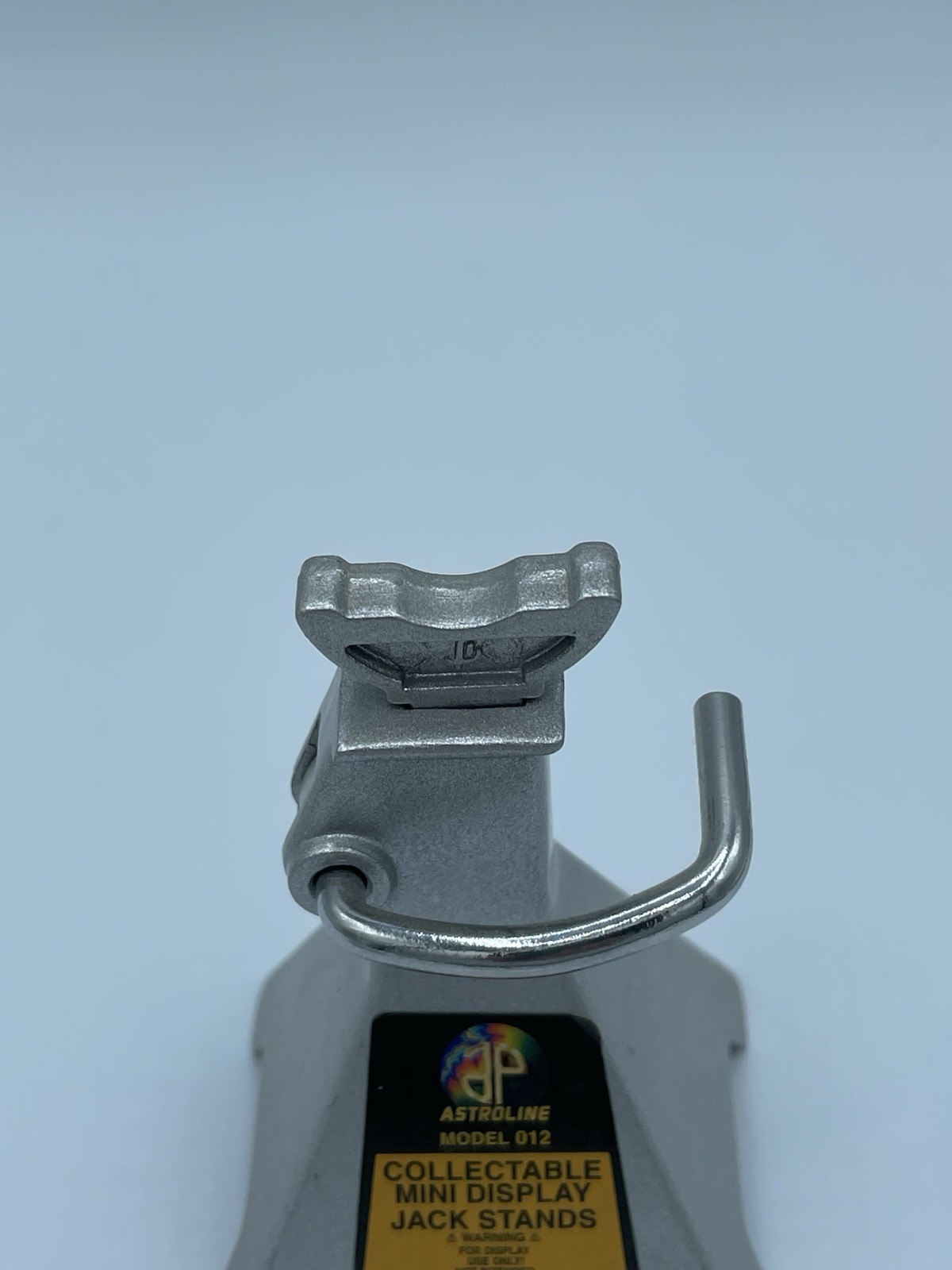 Jack Stands Mini Display Collectable Astroline Model 012 Miniature Set Of 2 Box
