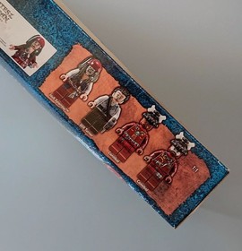 LEGO 4182 "Escape from Cannibal Island" Pirates, Released in 2011 Rare Unopened