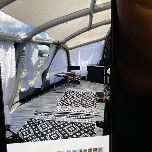 Kampa Frontier Air Pro 400 Awning including curtains carpets - Picture 5 of 13